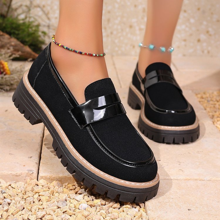 Chaussures femmes confortables à enfiler avec profil robuste et application élégante Chic und Stil