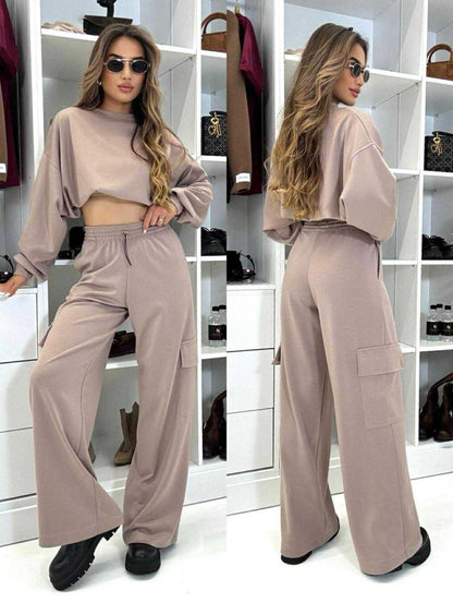 Casual cropped sweatshirt set for women and loose cargo pants Chic und Stil