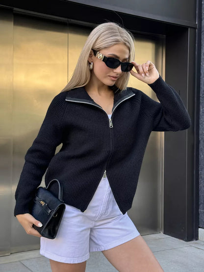 Pull femme avec fermeture éclair haute et motif de mailles structuré Chic und Stil