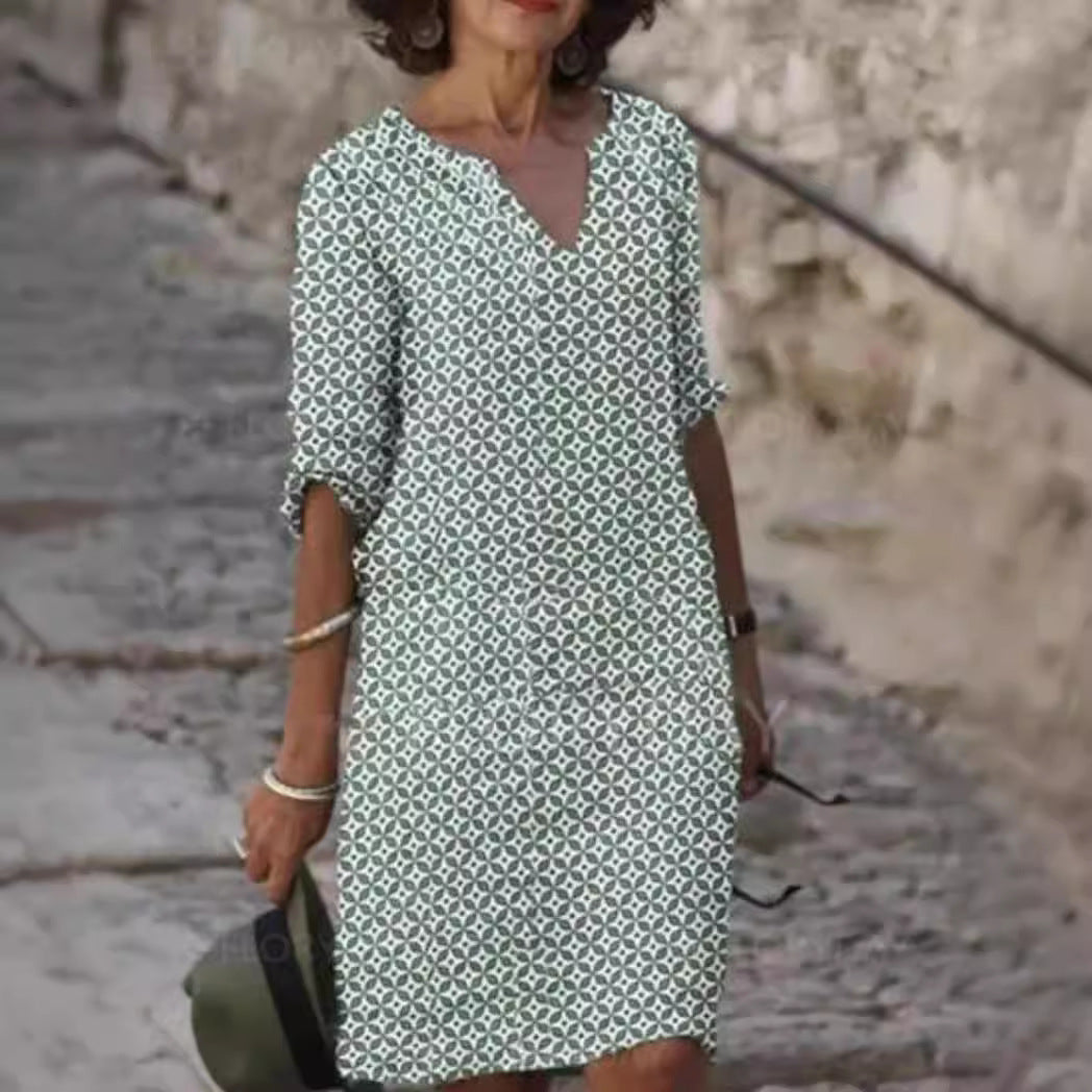 Robe midi décontractée pour femmes avec décolleté en V et boutons pratiques Chic und Stil