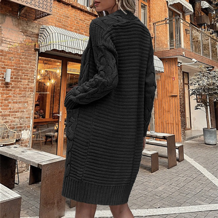 Dames gros tricot cardigan avec poches profondes et design de tresses élaboré Chic und Stil