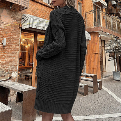 Dames gros tricot cardigan avec poches profondes et design de tresses élaboré Chic und Stil