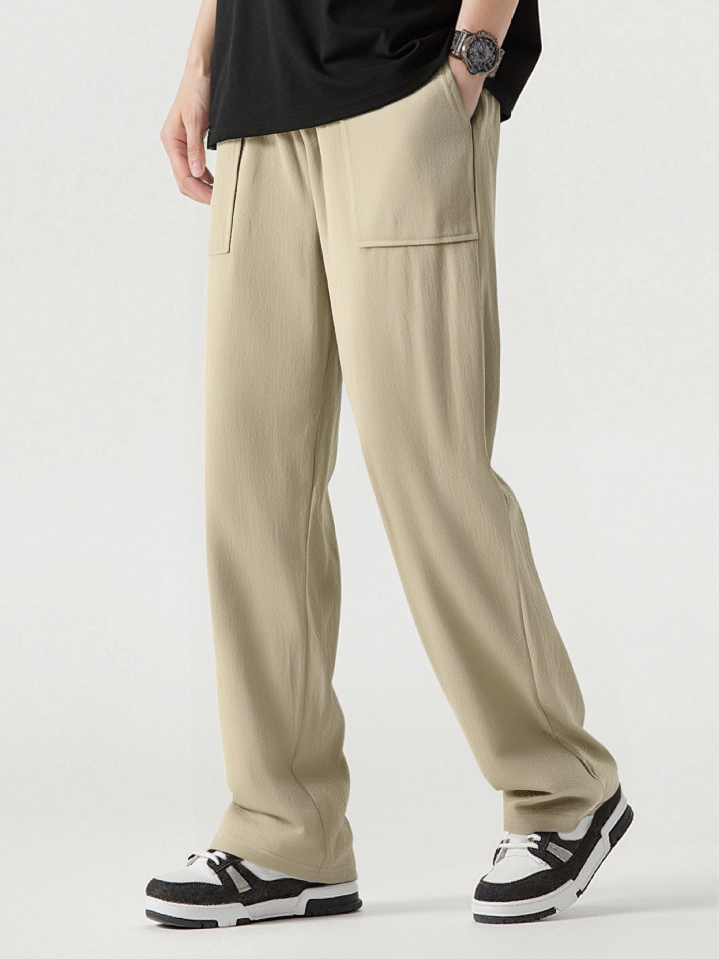 Casual cargo pants for men with practical pockets and elastic waist Chic and Style