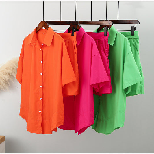 Femme Freizeit Chemisier à boutons et ensemble de shorts Chic und Stil
