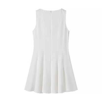 Robe d'été sans manches pour femmes avec une coupe haute et un ourlet élégant Chic und Stil
