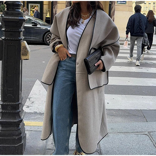 Dames Cape en Laine Oversized avec des accents à la mode Chic und Stil
