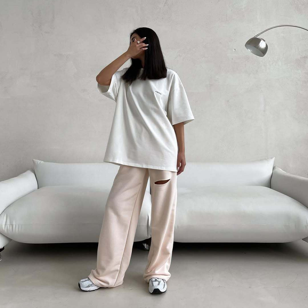 Oversized casual t-shirt for ladies and loose-fitting leisure pants with zipper Chic and Style
