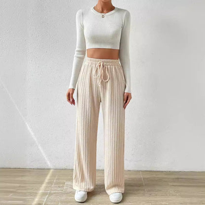 Casual stretch pants for women with elastic waistband and practical drawstring Chic and Style