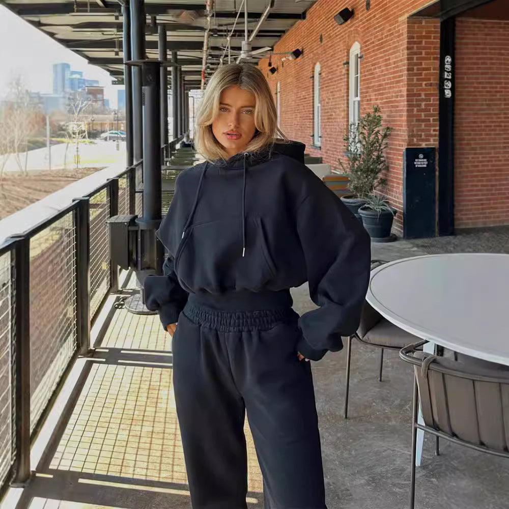 Chic and Style women's trendy cropped hoodie and relaxed jogger pants set