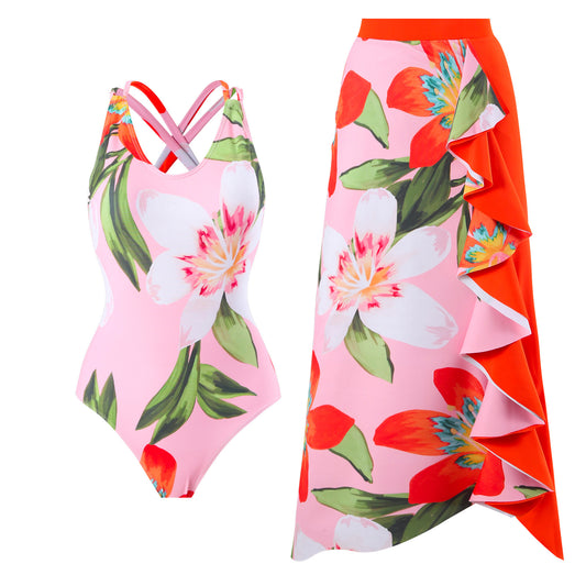 Maillot de bain femme avec un design floral créatif et une élégante jupe enveloppante Chic und Stil