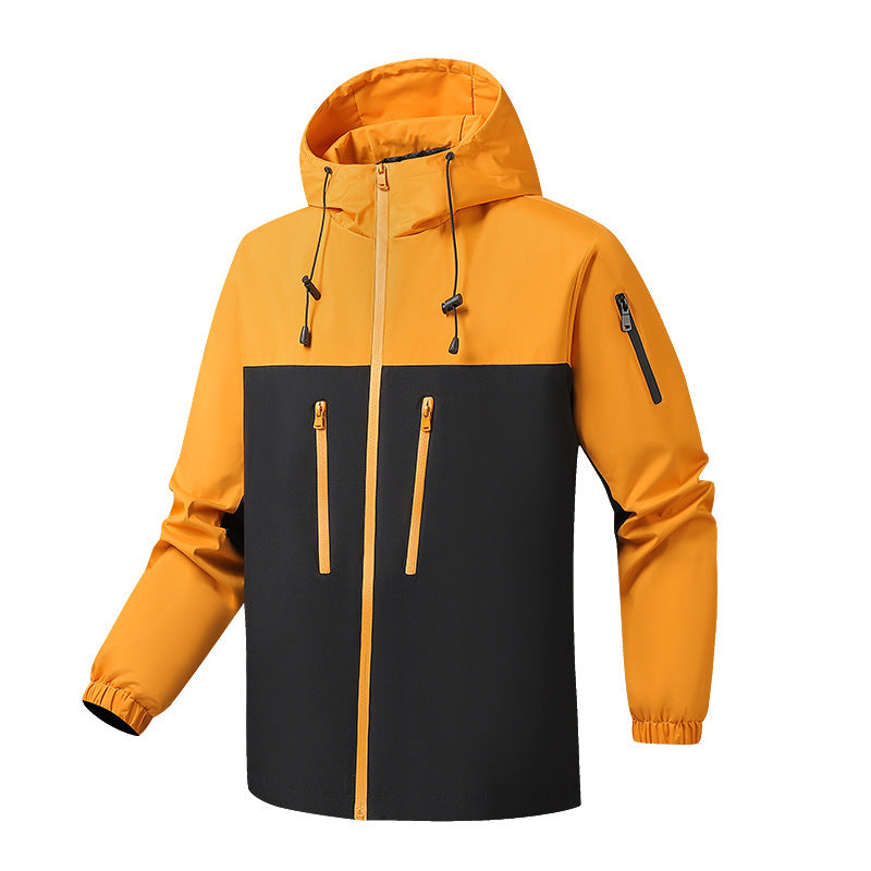 Functional windbreaker jacket for men with a stylish color contrast and practical pockets Chic and Style
