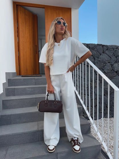 Chic and Style women's casual cropped top and wide leg pants set