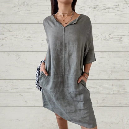 Robe en lin pour femmes avec décolleté en V et poches pratiques Chic und Stil