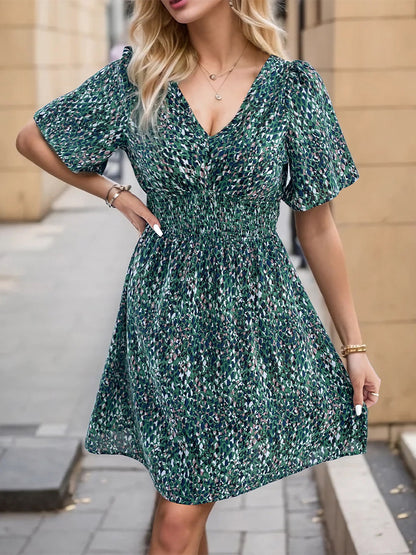 Robe mini A-ligne à manches courtes pour femme Chic und Stil
