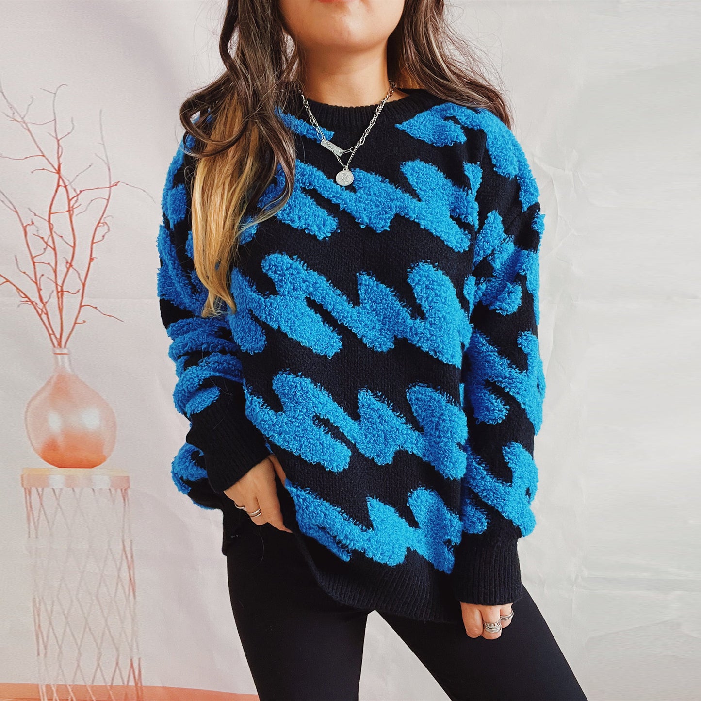 Pull femme en sweat à texture grossière avec motifs contrastés Chic und Stil