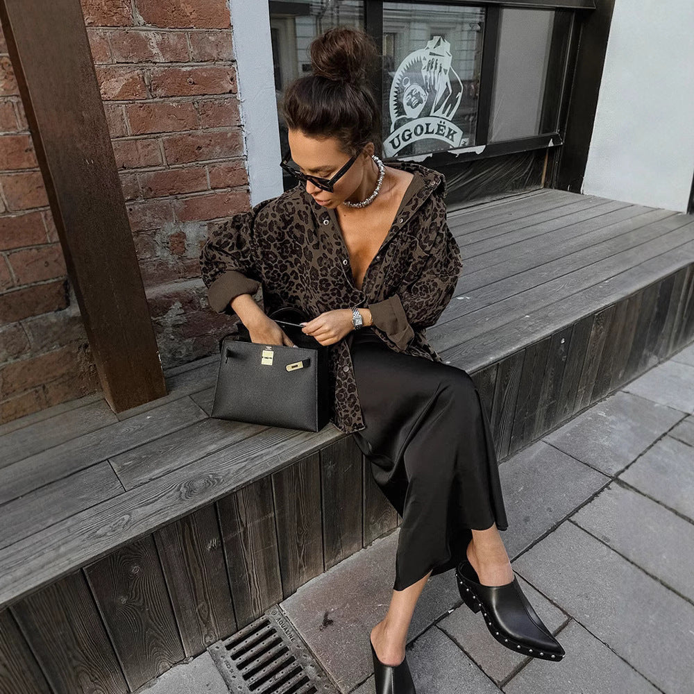 Chemise légère pour femmes avec motif léopard et coupe décontractée Chic und Stil