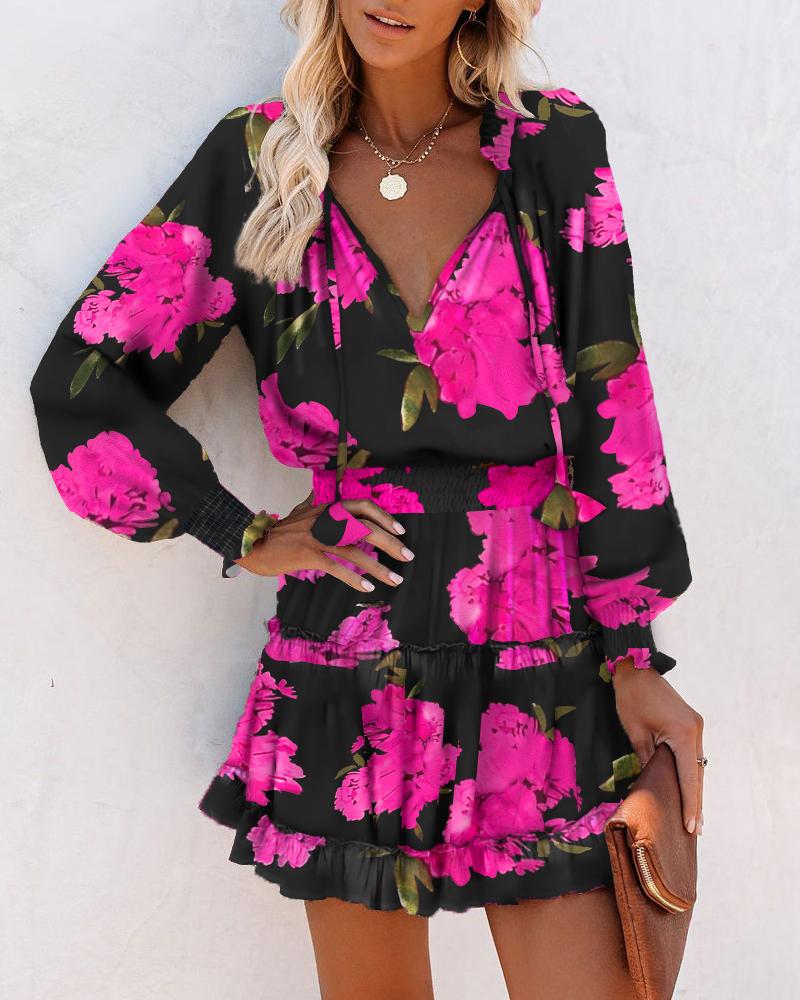Robe de loisirs à manches courtes pour femmes avec un design ludique Chic und Stil
