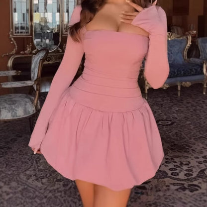 Robe off-shoulder pour femmes avec jupes volumineuses et manches longues Chic und Stil