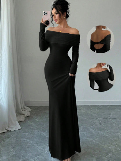 Robe maxi festive pour femmes avec décolleté off-shoulder et coupe près du corps Chic und Stil