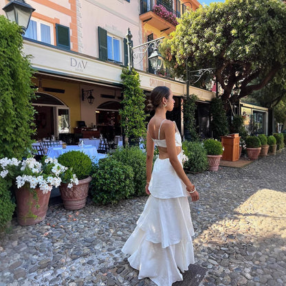 Robe maxi femme avec un design froncé raffiné et un détail de nœud ludique Chic und Stil