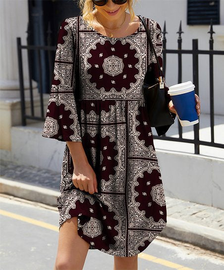 Robe de loisirs pour dames avec motif floral moderne et coupe décontractée Chic und Stil