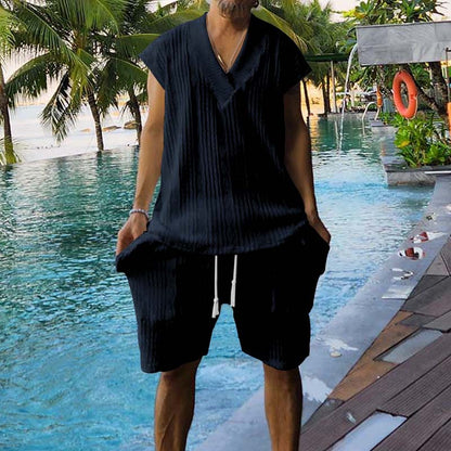 Ensemble décontracté pour hommes avec haut à manches courtes et shorts au design structuré Chic und Stil