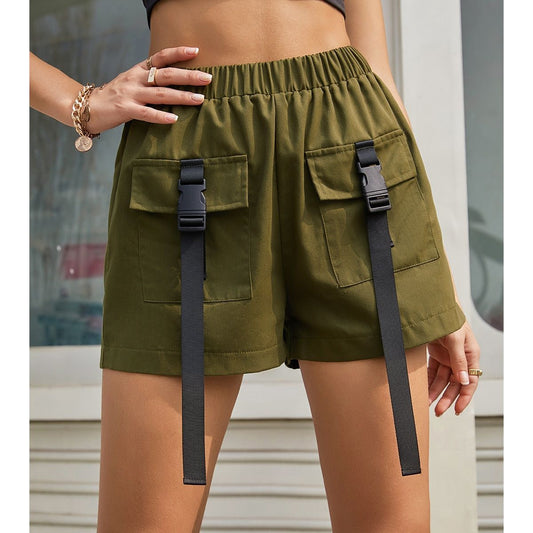 Shorts cargo pour femmes avec poches pratiques et bretelles réglables Chic und Stil