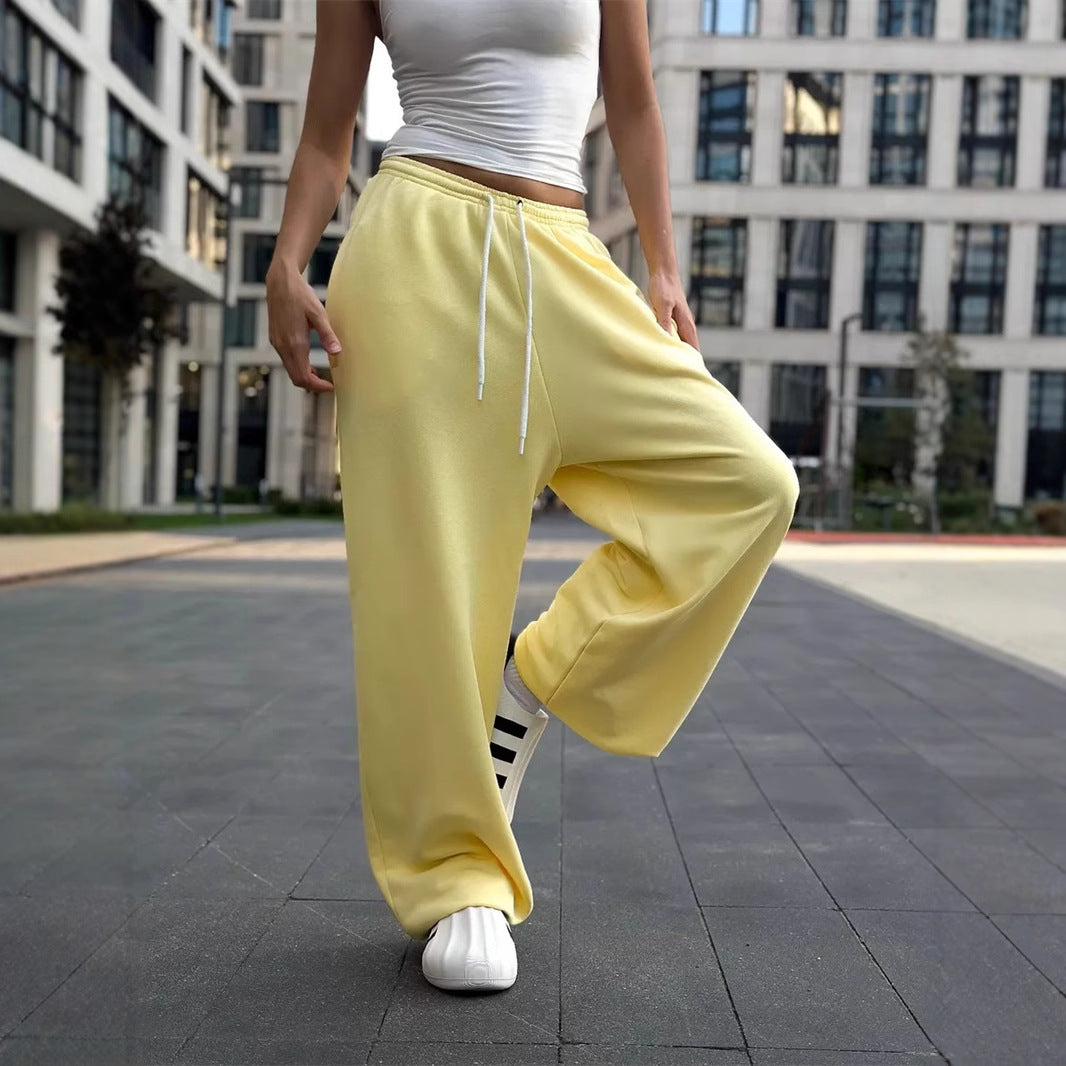 Wide lounge pants for women in soft fleece fabric Chic and Style