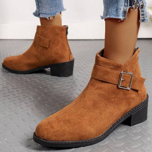 Bottines pour femmes avec un détail de boucle à la mode et un talon carré confortable Chic und Stil