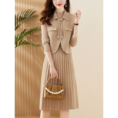 Robe en tricot pour dames avec design de blazer combiné et fine structure côtelée Chic und Stil
