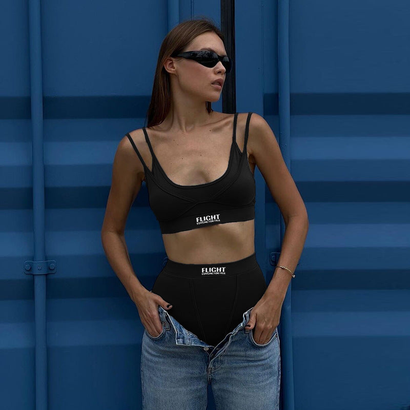 Ensemble de sport brassière et shorts taille haute Chic und Stil