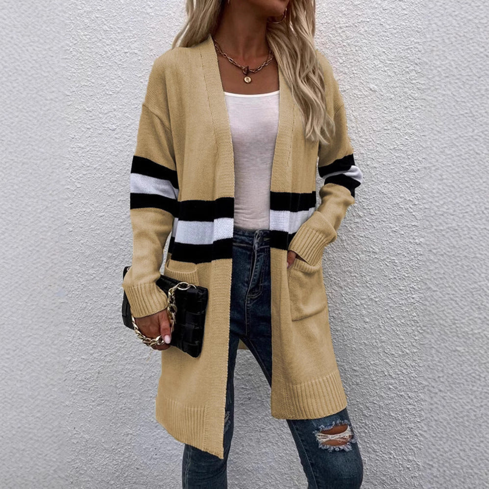 Dames élégante veste en tricot avec larges rayures et poches Chic und Stil