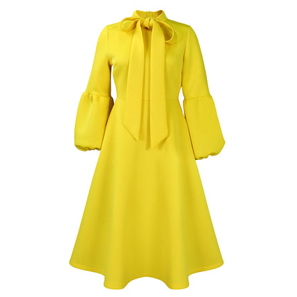 Robe midi pour dames avec col à nouer et manches volumineuses Chic und Stil