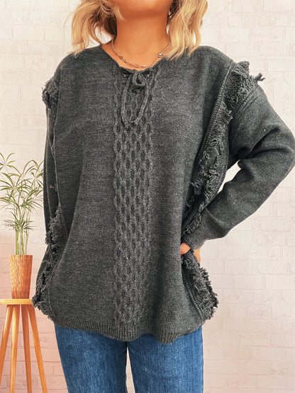Pull en tricot oversize pour femmes avec un design de franges ludique et un motif en torsades Chic und Stil