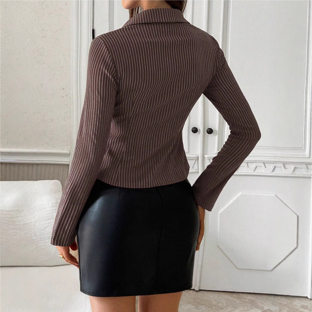 Chemisier rayé pour femmes avec une coupe cintrée et un tissu durable Chic und Stil