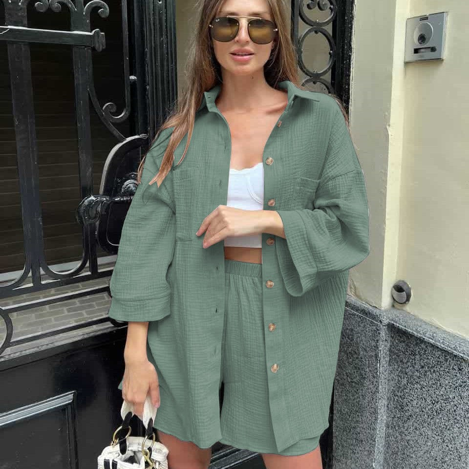 Dames Ensemble de chemise à manches courtes légères et shorts Chic und Stil