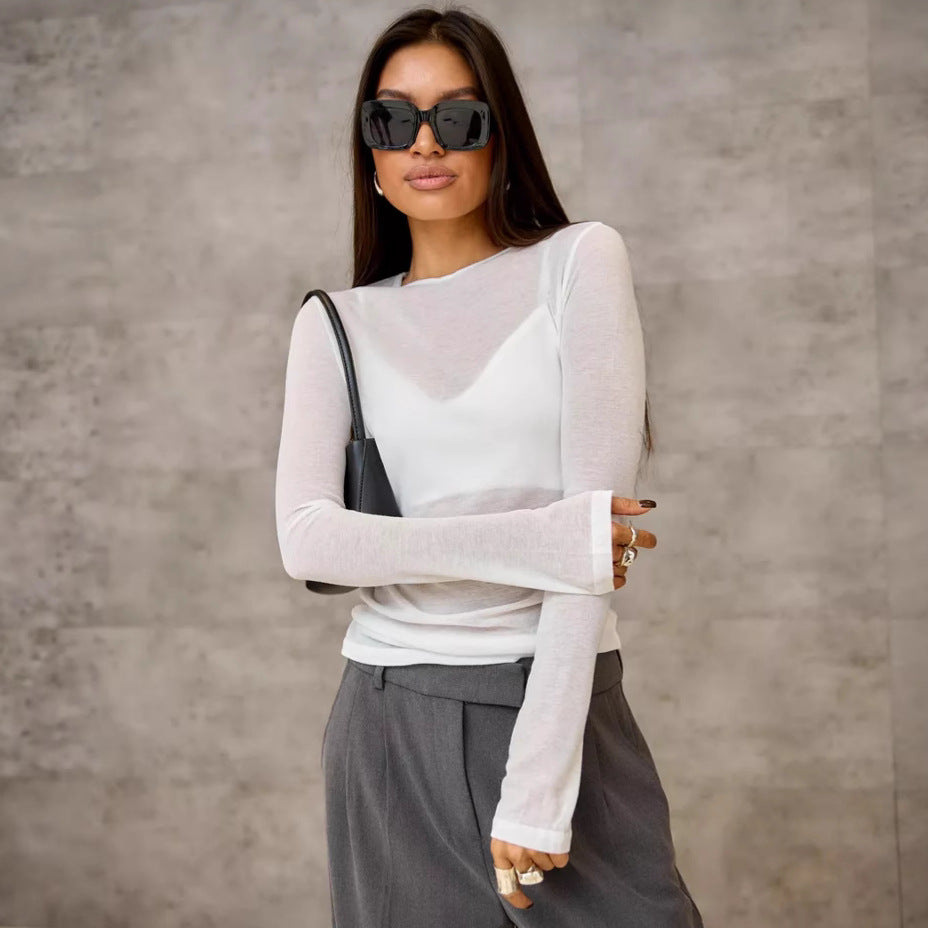 Chemise à manches longues pour femmes avec un élégant décolleté en V et un fin tissu en maille Chic und Stil