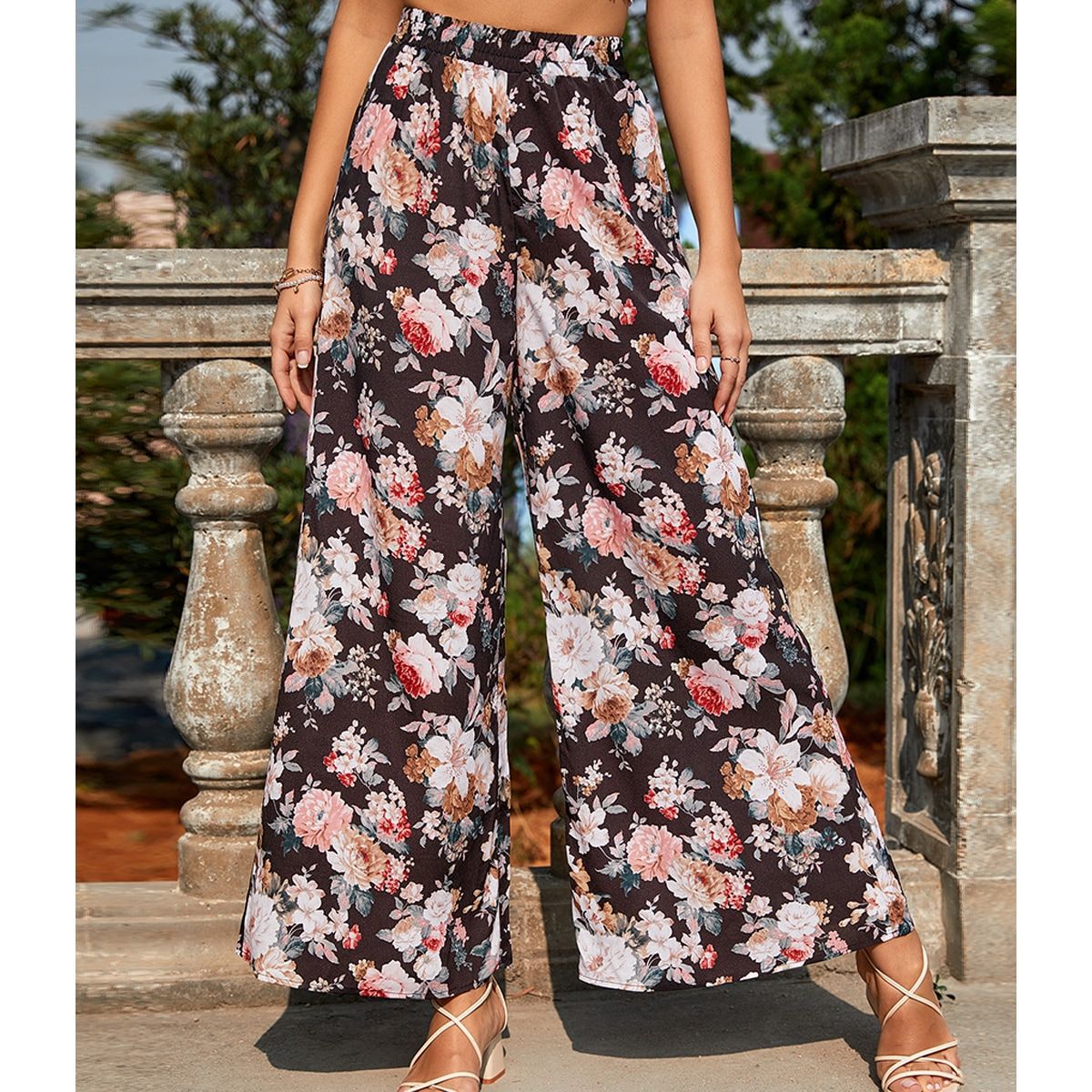 Wide-leg Palazzo pants for women with a modern leopard pattern Chic and Style