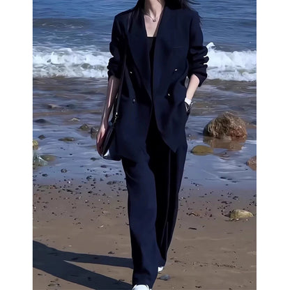 Costume ajusté double boutonnage pour femmes Chic und Stil
