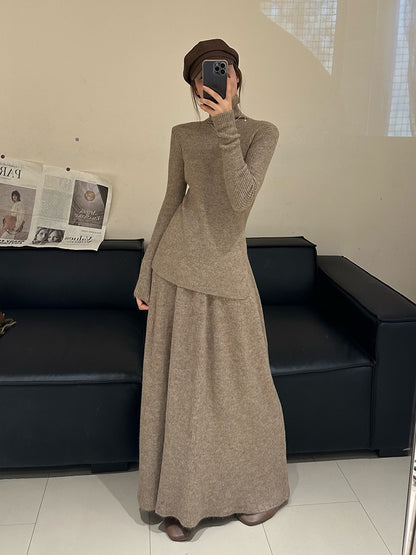 Robe en tricot élégante pour femmes avec col roulé étroit et coupe longue Chic und Stil