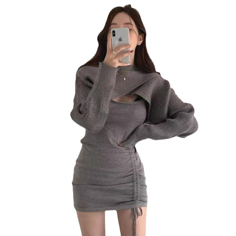 Robe en tricot pour femmes avec l'apparence d'un pull oversized et détails - Chic und Stil