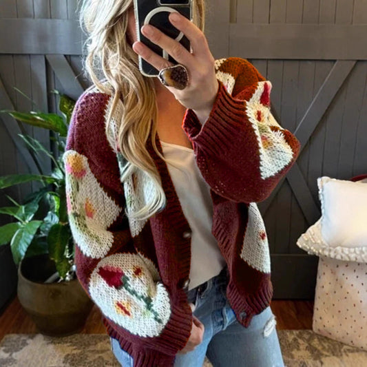 Veste en tricot pour femmes avec motif floral et design de boutons décoratifs Chic und Stil