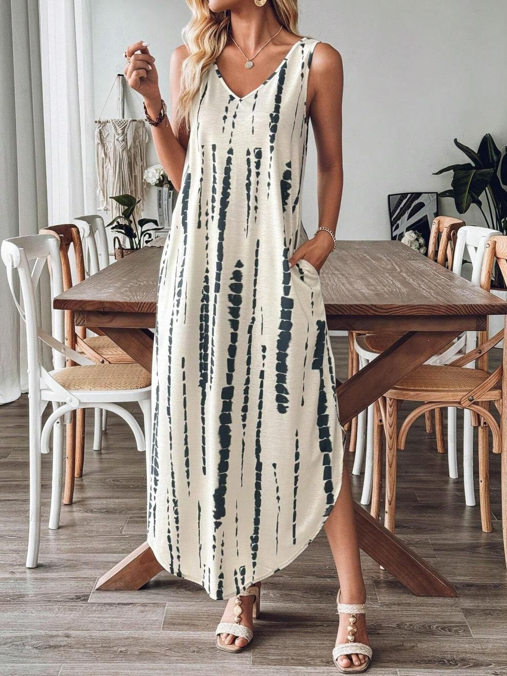 Robe maxi sans manches à décolleté en V pour femmes avec poches Chic und Stil