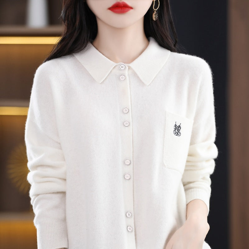 Cardigan à manches longues pour femmes avec col élégant et patte de boutonnage pratique Chic & Stil