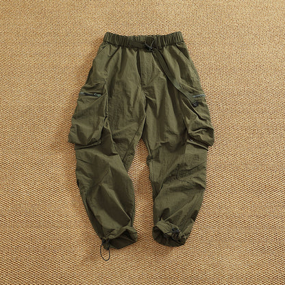 Men's cargo pants with practical pockets and elastic waistband Chic and Style