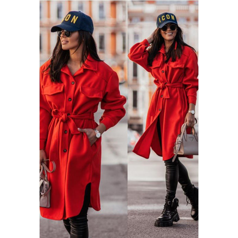 Robe chemise oversize pour femmes avec une ceinture tendance et des poches Chic und Stil