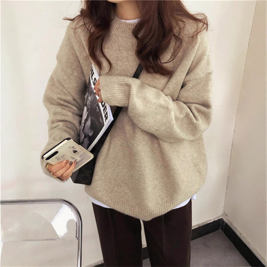 Oversized knitted pullover for women with a soft material and a relaxed fit Chic and Style