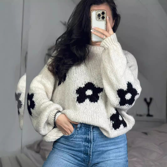 Pull oversized pour dames en tricot épais avec des motifs floraux folkloriques et une coupe décontractée Chic und Stil
