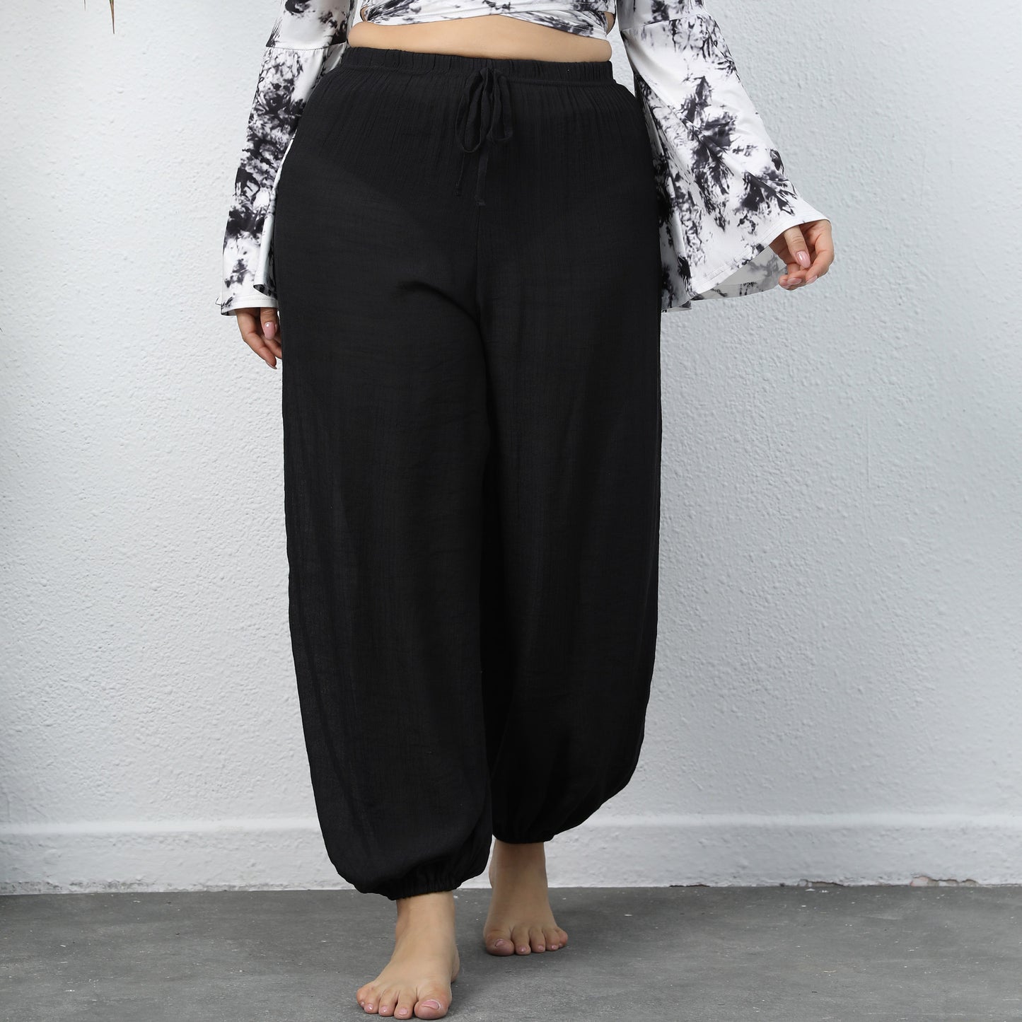 Ladies Lightweight Elastic Jogging Pants Chic and Style