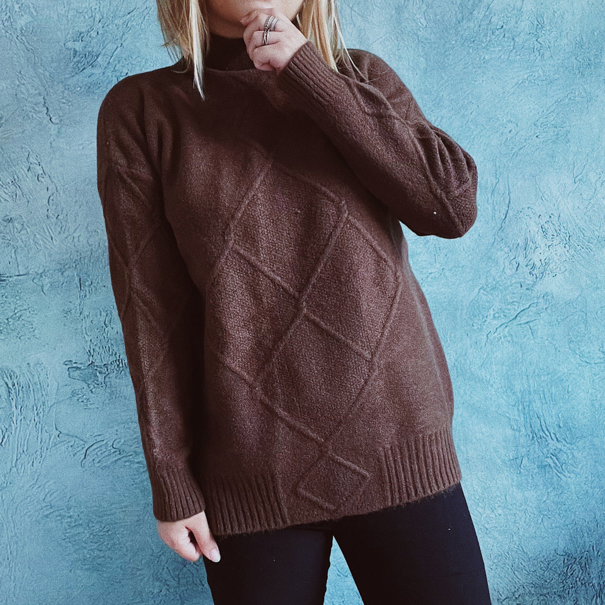 Dames gros tricot pull avec élégant motif en losanges et col haut Chic und Stil